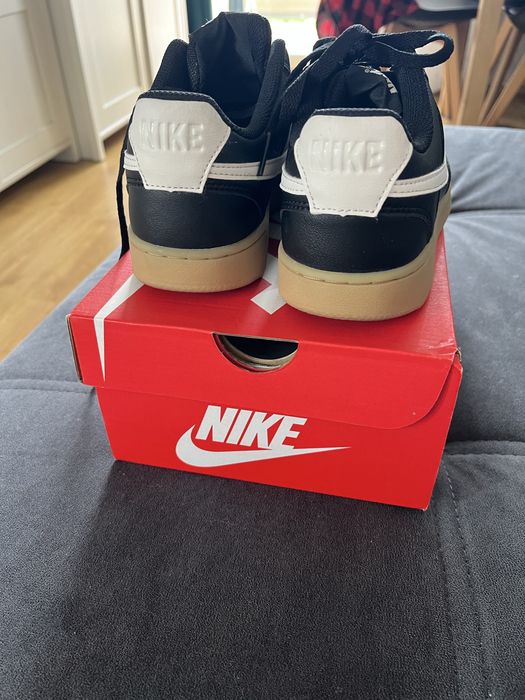 Buty Nike 38.5 Unisex
