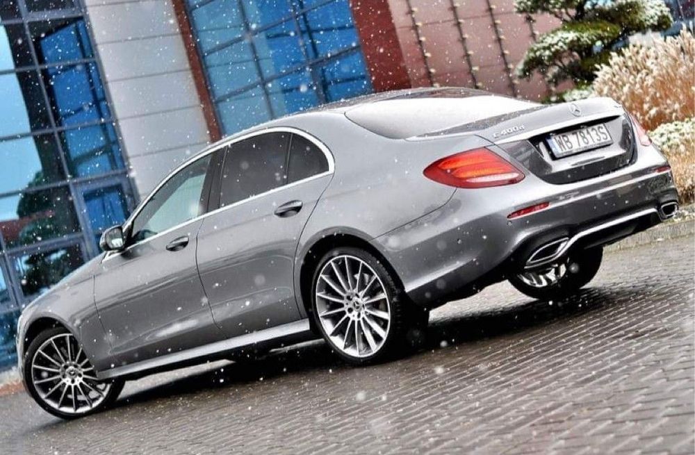 Mercedes-Benz Klasa E Mercedes Benz E 400d 4Matic 340KM 700NM