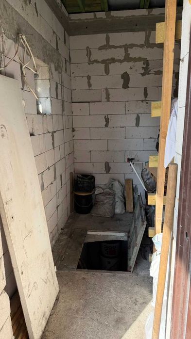 БЕЗ КОМІСІЇ! Продам Мансардний Будинок з гаражем Вища Дубечня 30хв. до Київа