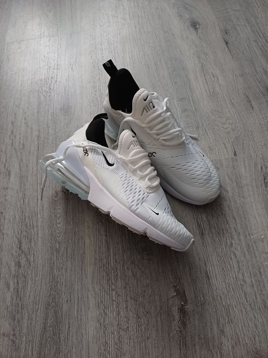 Nike Air Max 270