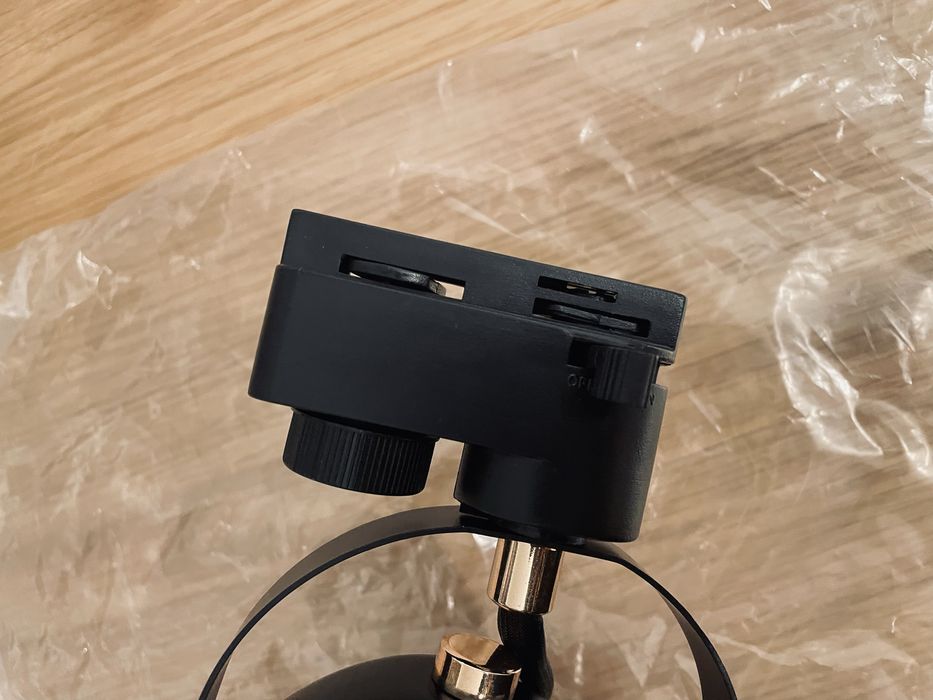 Oprawa oswietlaniowa do szynoprzewodu 1f e27 czarna