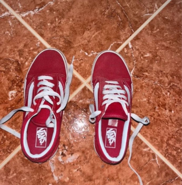 Vans “Off The Wall” Vermelhas e Brancas