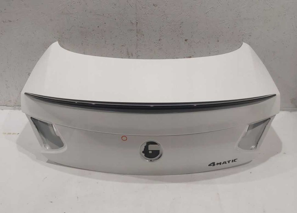 Ляда кришка багажника на MERCEDES W205 купе\седан