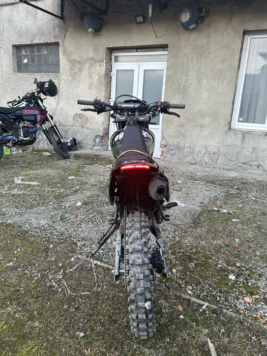 Продам спарта крос 200