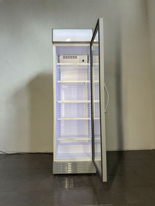 Chlodziarka witryna do napoi i nabialu 60 cm Frigoglass