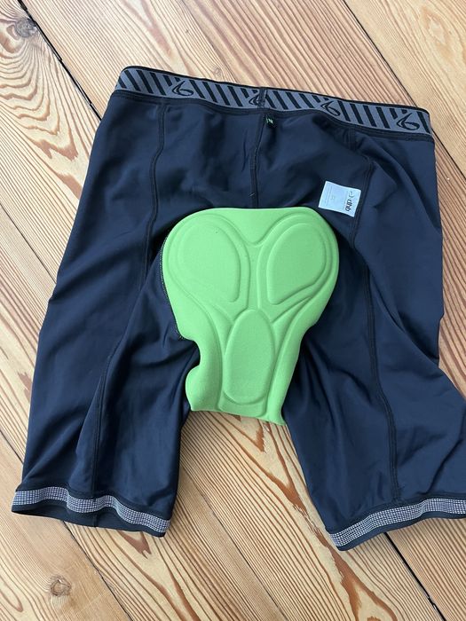 Велошорти  унісекс dhb