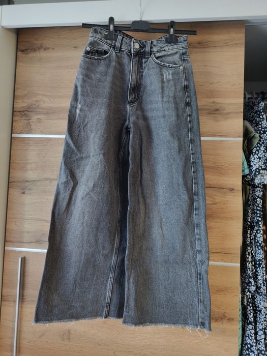 Spodnie z szerokimi nogawkami