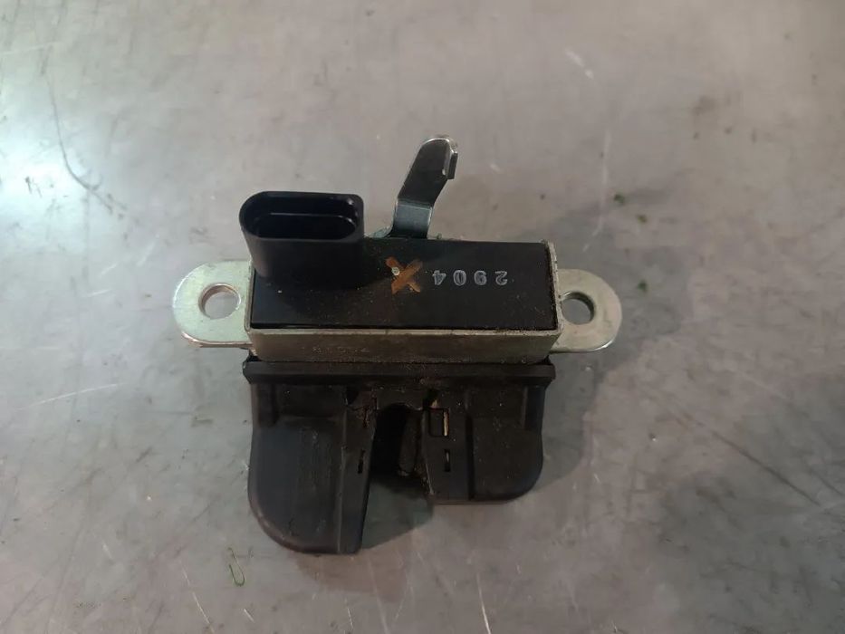 FECHO DA MALA VOLKSWAGEN TOURAN MK1