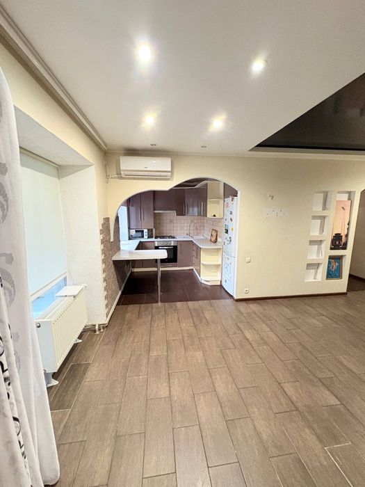Продам 3 кімнатну квартиру в центрі м.Апостолове