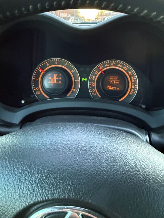 Продаю Toyota Auris