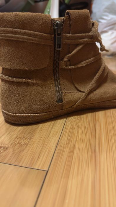 Демісезонні UGG нові! розмір 40,5