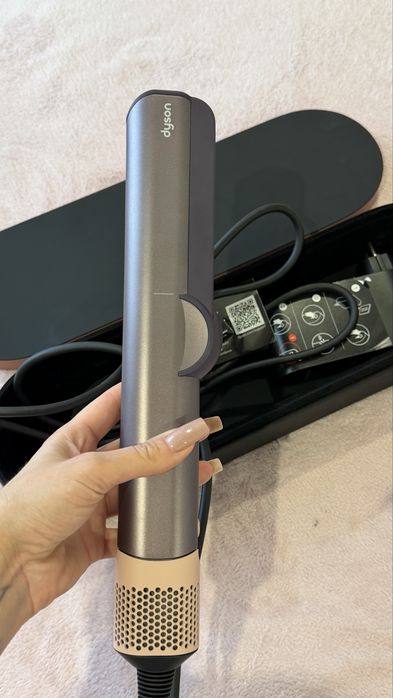 Dyson Airstrait фен / випрямляч для волосся