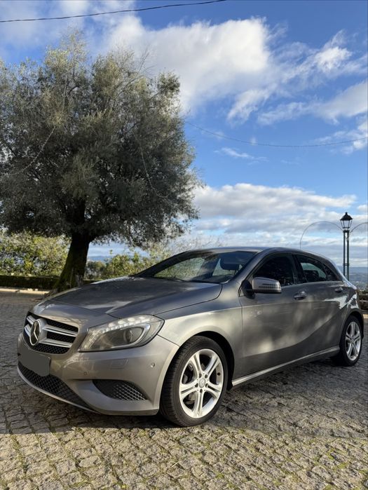 Mercedes-Benz Classe A180d Automático 2013