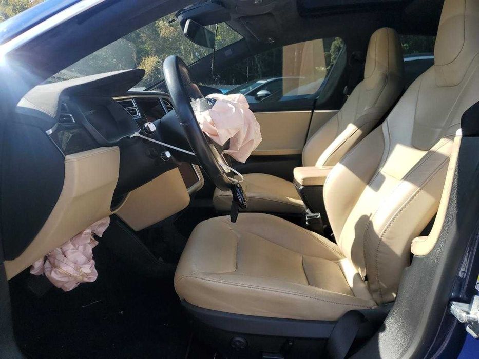 Двері ляда Tesla S 85D 2015р PPSB