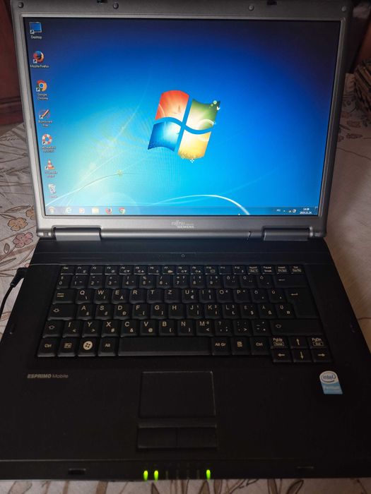 Ноутбук Fujitsu Siemens ESPRIMO Mobile V5515