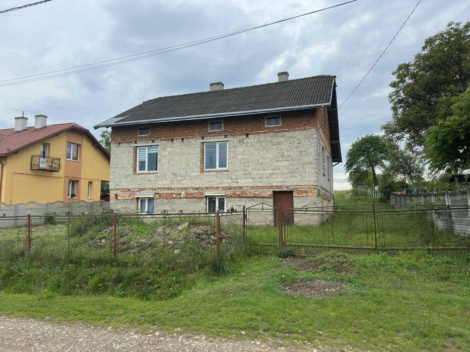 Продаж добротного будинку, лише 3км. до м. Дрогобич!