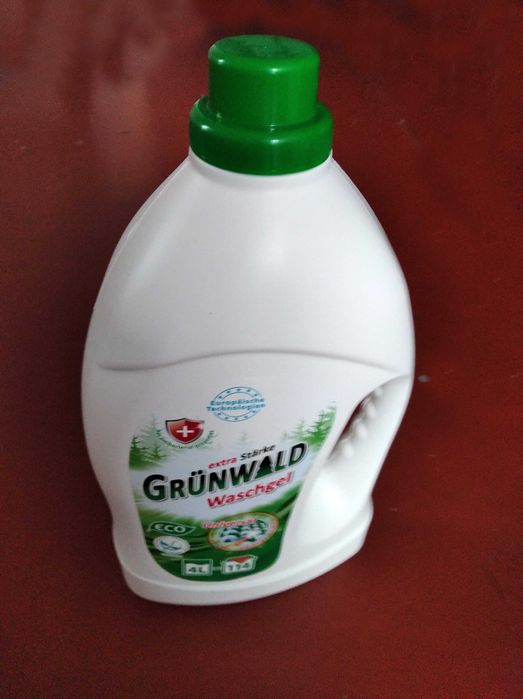 Тари або фляги від гелю для прання