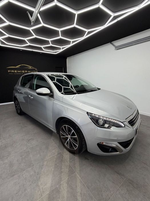 Peugeot 308 1.2 PureTech Business Line foto 2