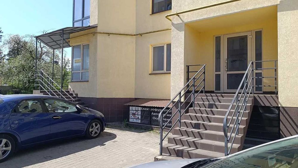 Продам комерційне приміщення 91 м2 721$ m2, здане, прохідне