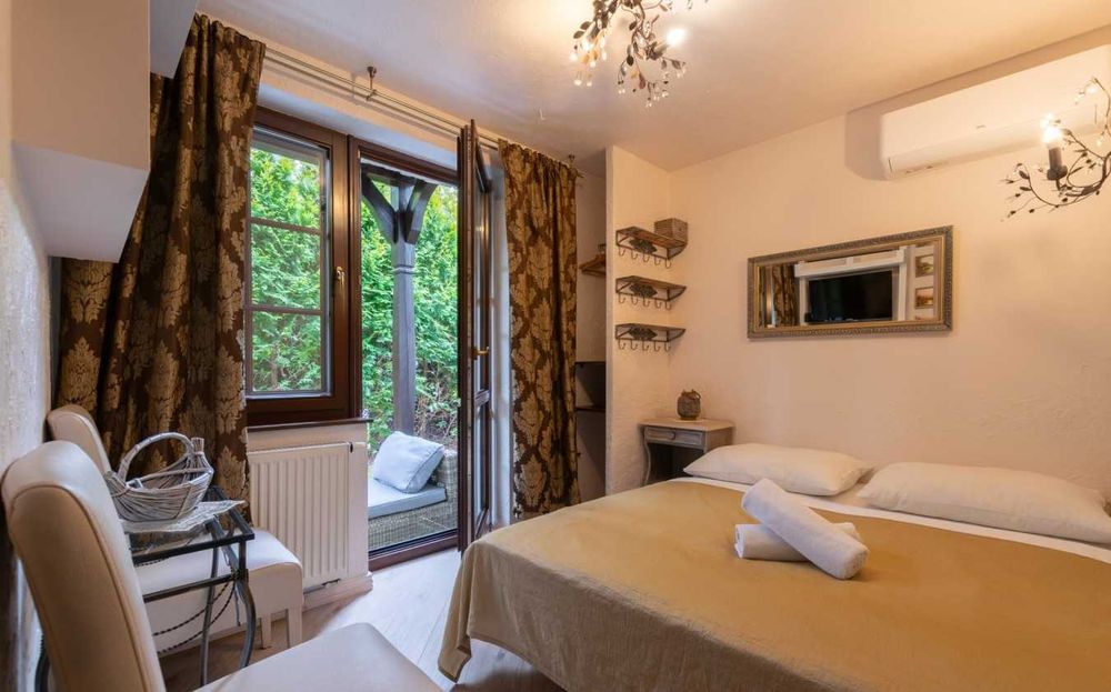 Willa AHAVA noclegi pokoje apartamenty centrum Kazimierz Dolny - klima