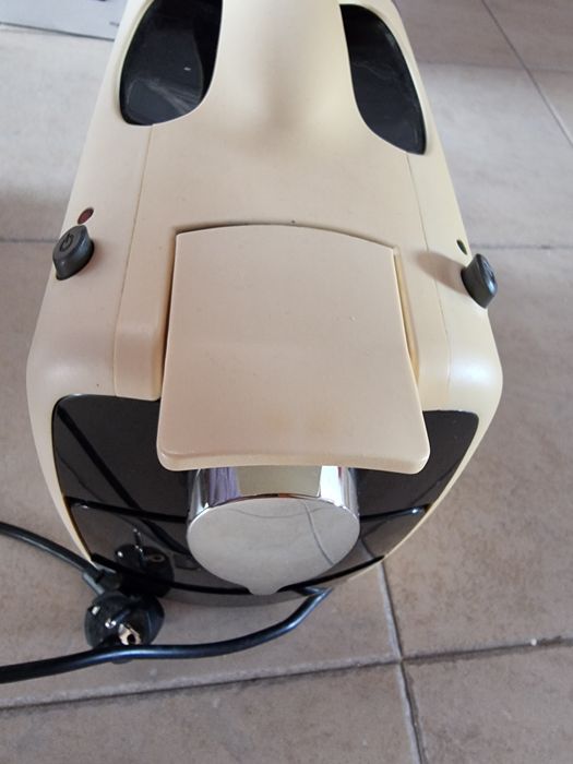 Máquina Delta Qosmo para peças