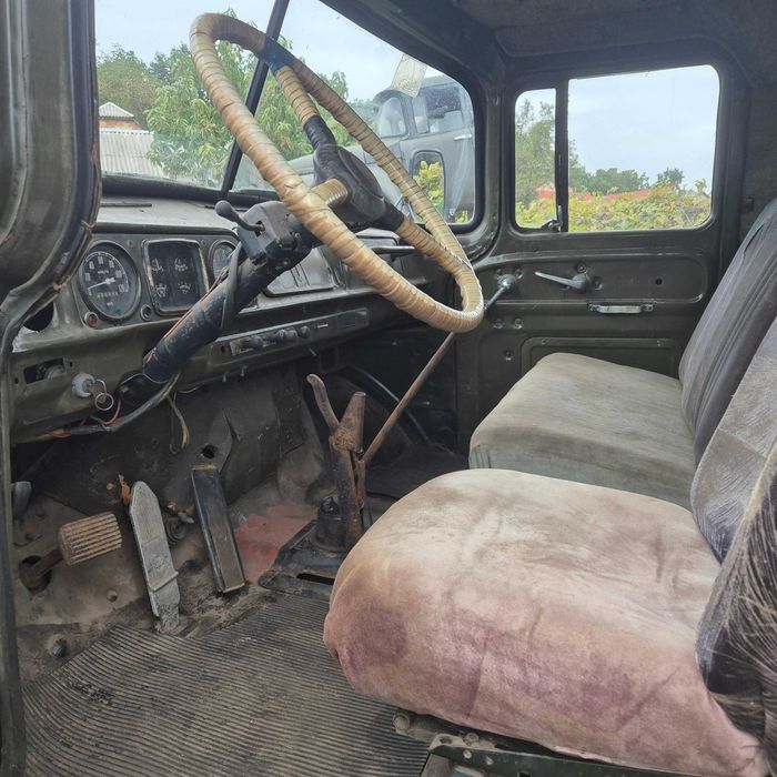 Кабина ЗИЛ с документами в отличном состоянии