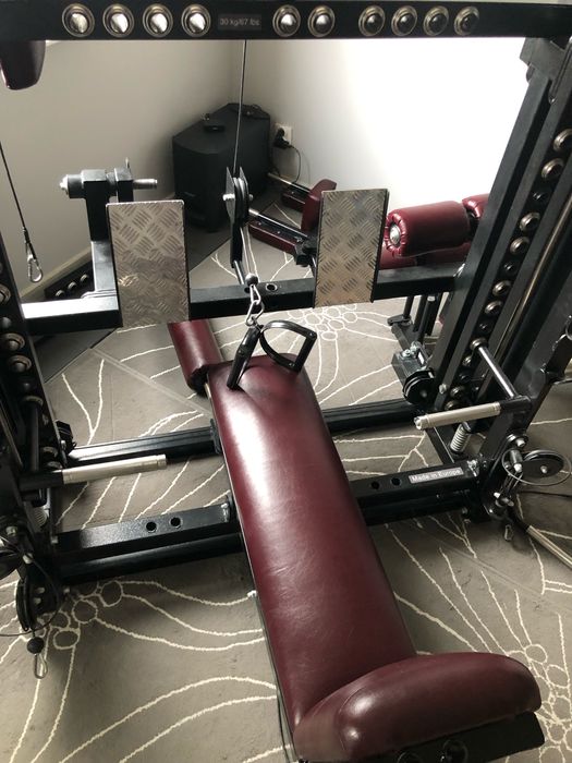 Maszyna do ćwiczeń Titan