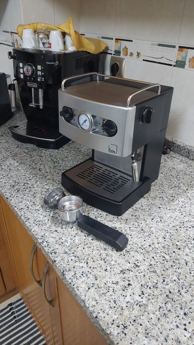Máquina de café automática Saeco XSmall Pontinha E Famões • OLX Portugal