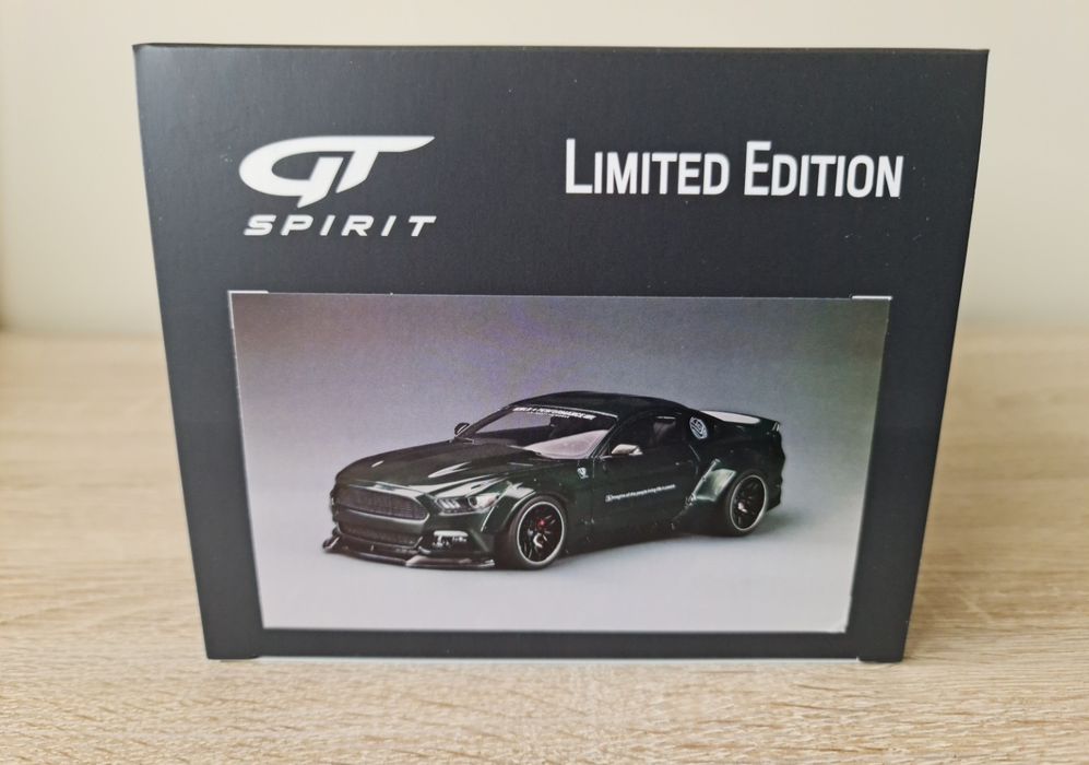 Miniatura Ford Mustang 1:18