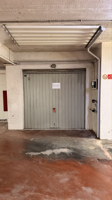 GARAGEM PARA VENDA 18m Massama (perto Mercadona)