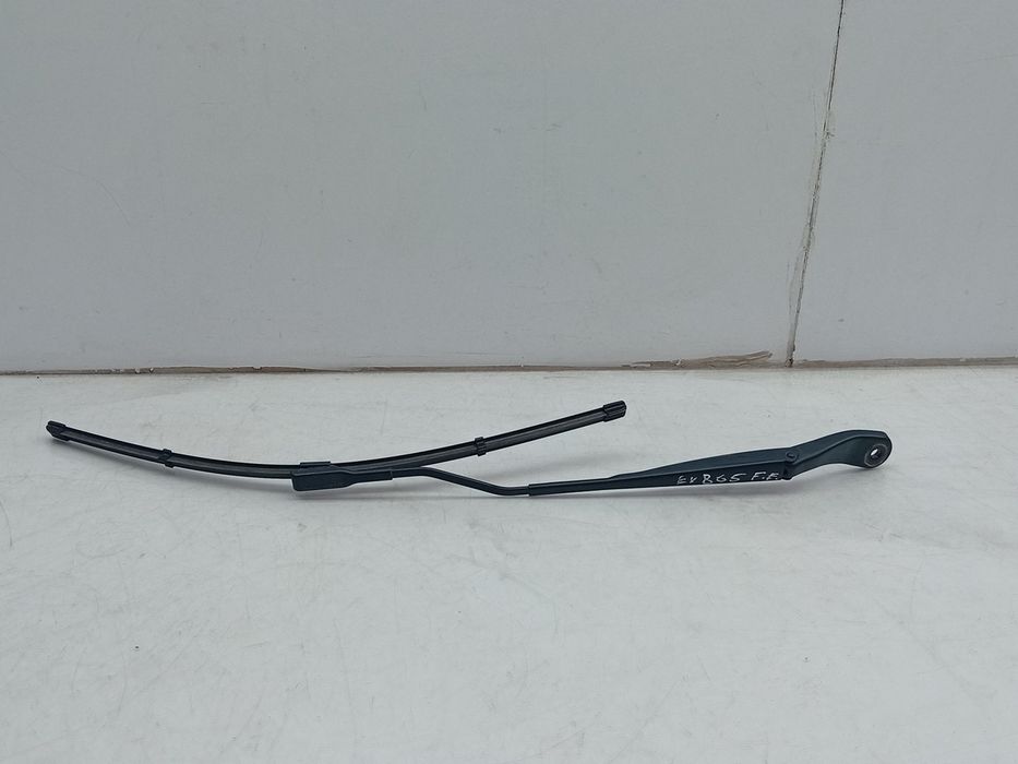 Haste / braço de escova limpa vidros frente esquerda DACIA Sandero III