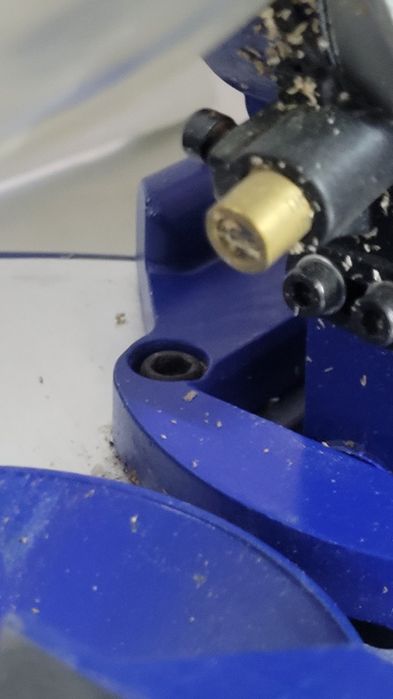 Торцовочна пила LUX TOOLS  KGS-1200