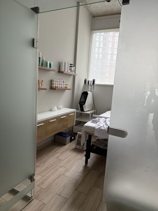 Оренда кабінету в діючому салоні краси