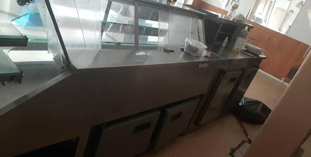 Venda de balcão semi novo