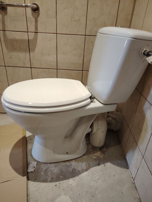 Sprzedam Kompakt Wc.