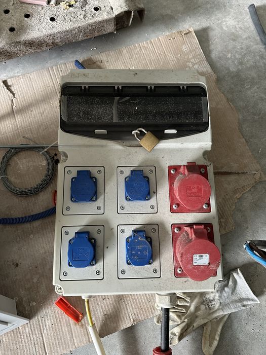 Quadro de obras usado