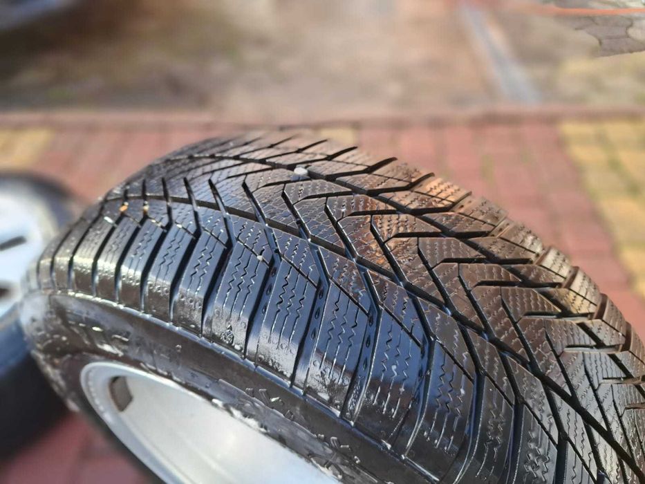 Felgi aluminiowe R16 5x112 ET42 z oponami zimowymi 205/55