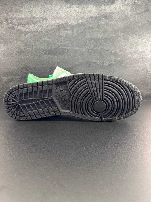 Кросівки чоловічі AIR JORDAN 1 LOW FLYEASE DM1206-131 (50,5)