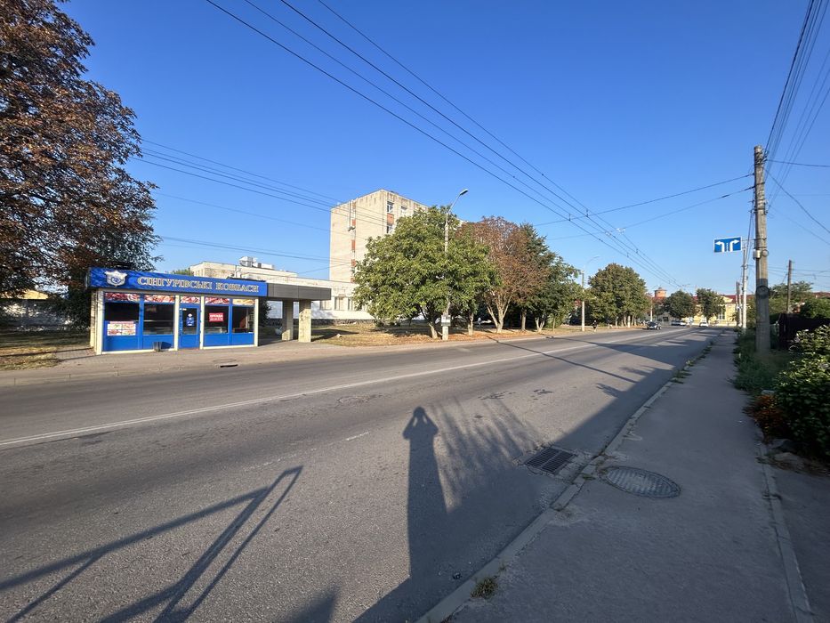 Комерційне приміщення . Маф