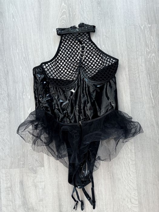 Lateksowe body 40