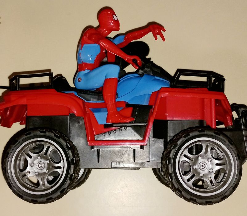 Машинка на радио управлении Spider-Man + Машинка на радіо Stunt racing