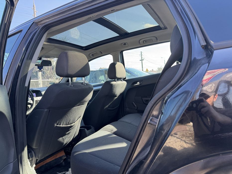 Opel Astra 1.7 Diesel*Automat*Panorama*SuperStan*DlugieOppaty*Zamiana