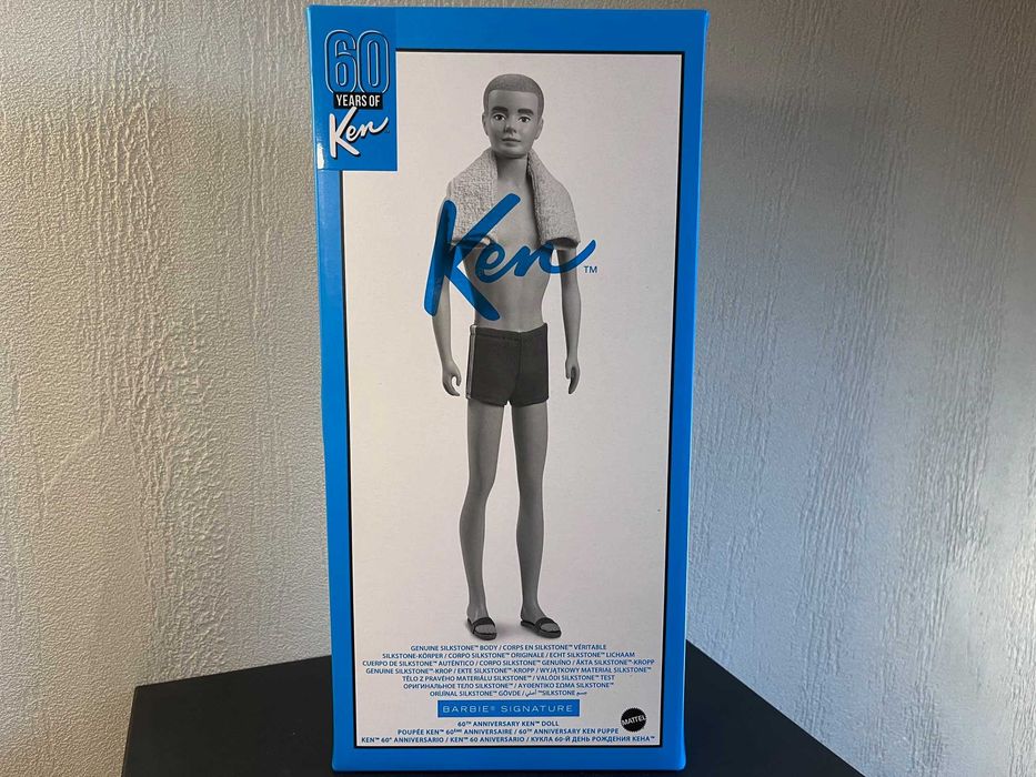 Barbie Ken w kąpielówkach i klapkach. Klasyczna lalka kolekcjonerska!