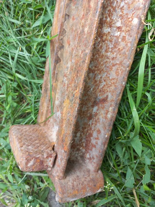 Домкрат реечный .