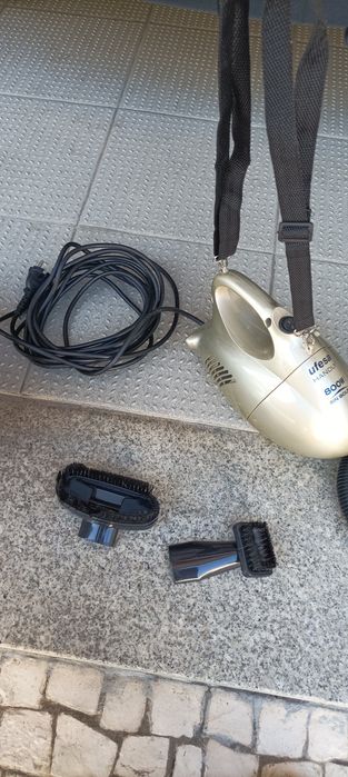 Mini aspirador 800W sem saco