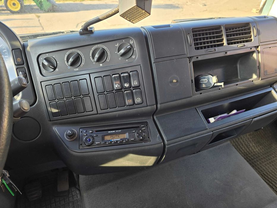 MAN 12.180 , pierwszy właściciel w kraju