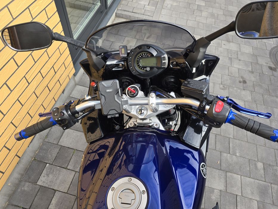 Продаю YAMAHA FZ6S