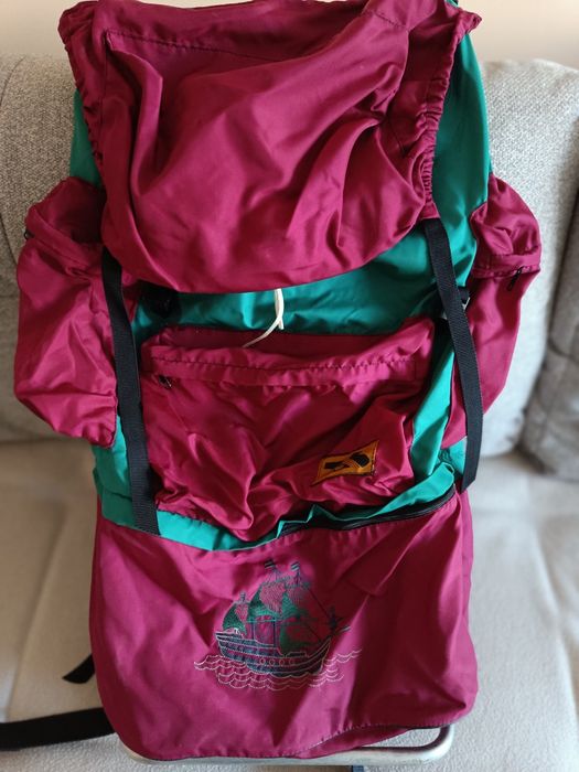 Станковий, каркасний туристичний рюдзак