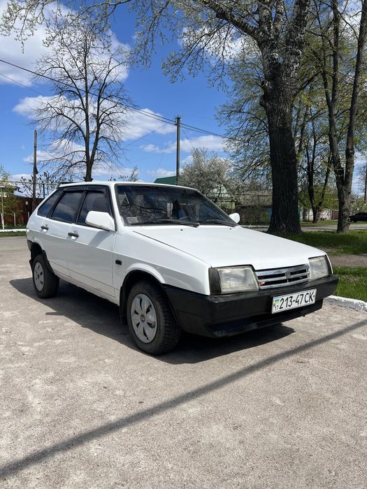 Продам ВАЗ 2109 бензин
