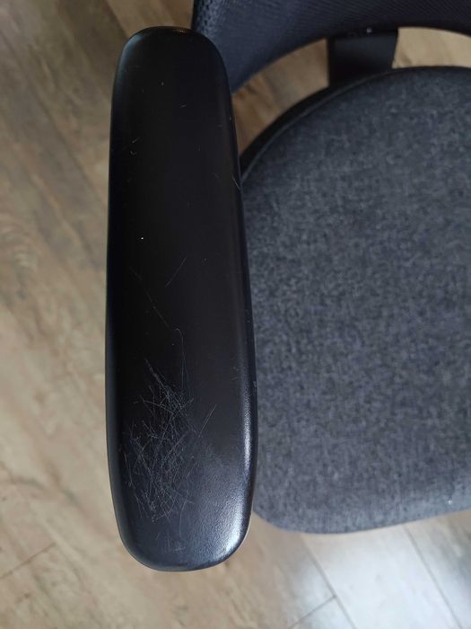 Krzesło biurowe z podłokietnikami - IKEA - JARVFJALLET